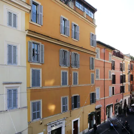 Borgo Pio 4*