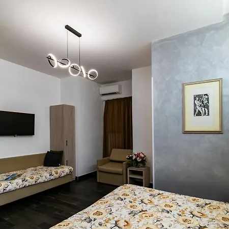Borgo Pio 4*